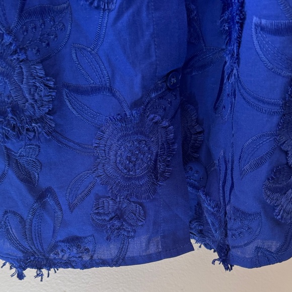 Chico's Cobalt Blue Floral Appliqué Puff-Sleeve Button Up Scoop Neck Blouse -XL - Picture 11 of 15